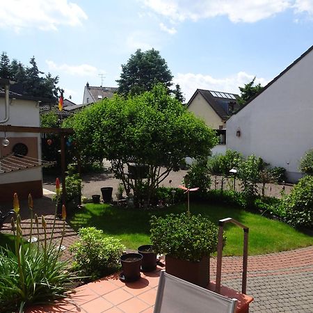 Landhausstil Trifft Moderne Muhlheim am Main Bagian luar foto